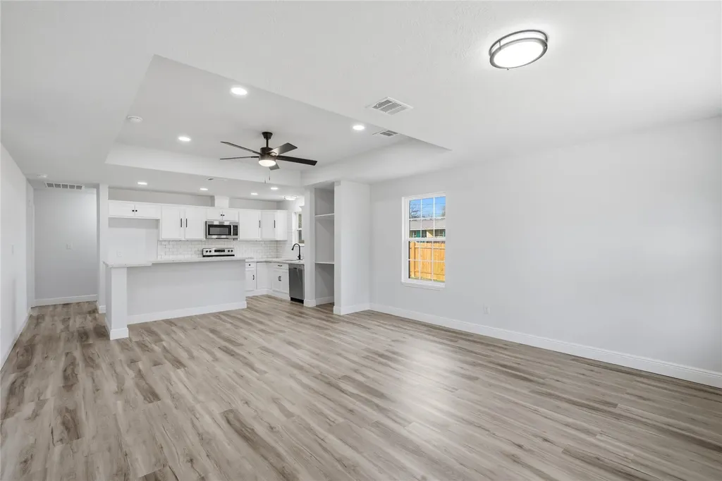 211 Moss Avenue Hearne TX 77859
