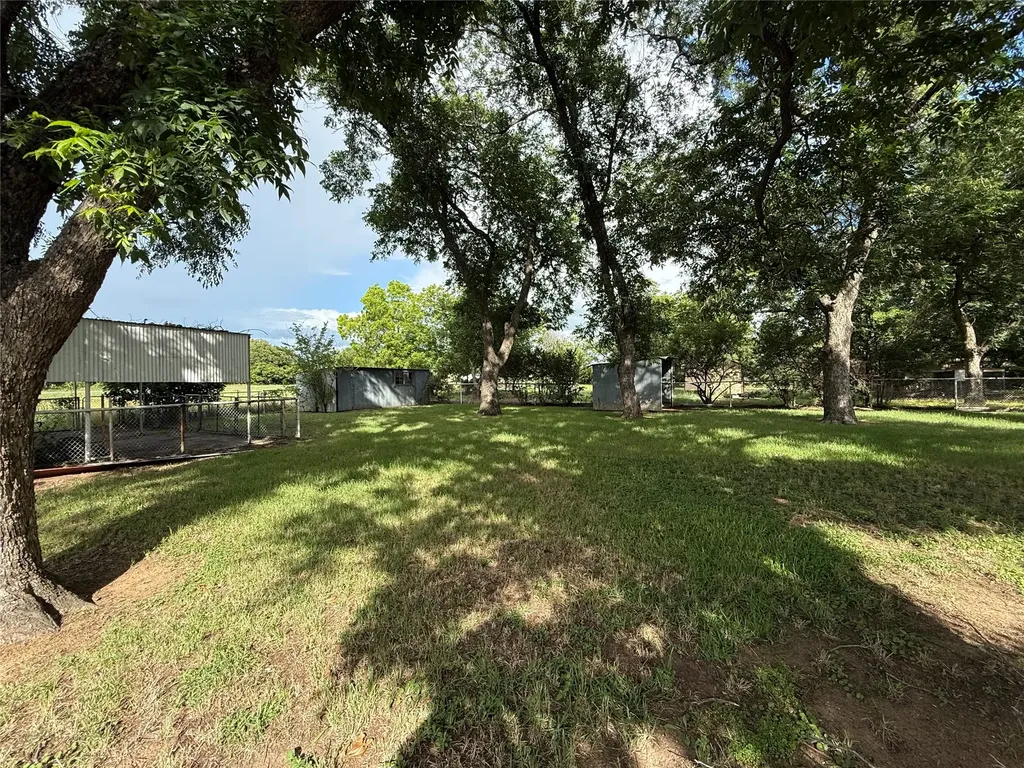 118 N Crescent Street Gorman TX 76454