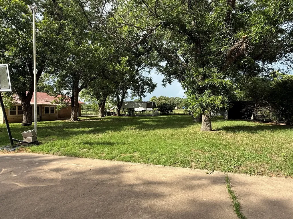 118 N Crescent Street Gorman TX 76454