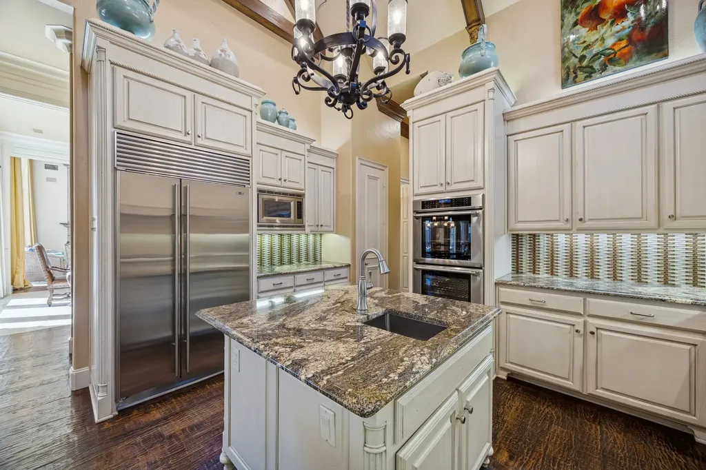 6640 Briar Ridge Lane Plano TX 75024