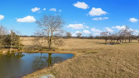 3739 W Fm 515 Como TX 75431