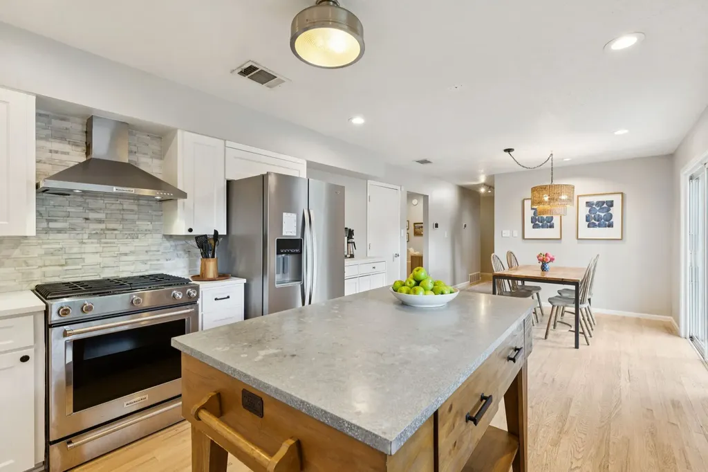8478 Banquo Drive Dallas TX 75228