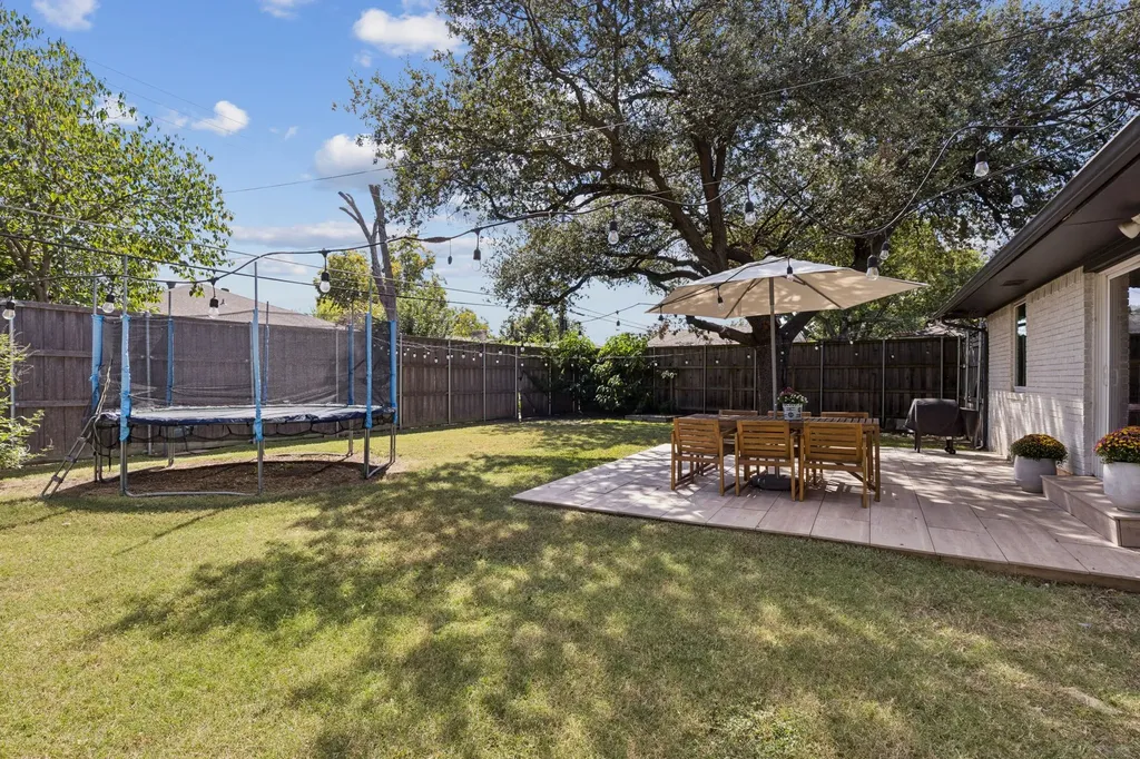 8478 Banquo Drive Dallas TX 75228