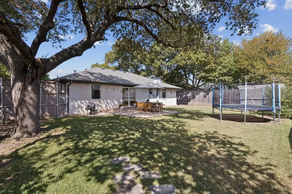 8478 Banquo Drive Dallas TX 75228