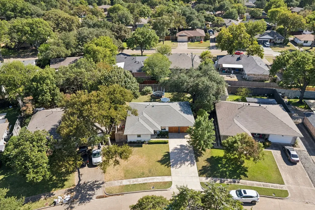 8478 Banquo Drive Dallas TX 75228