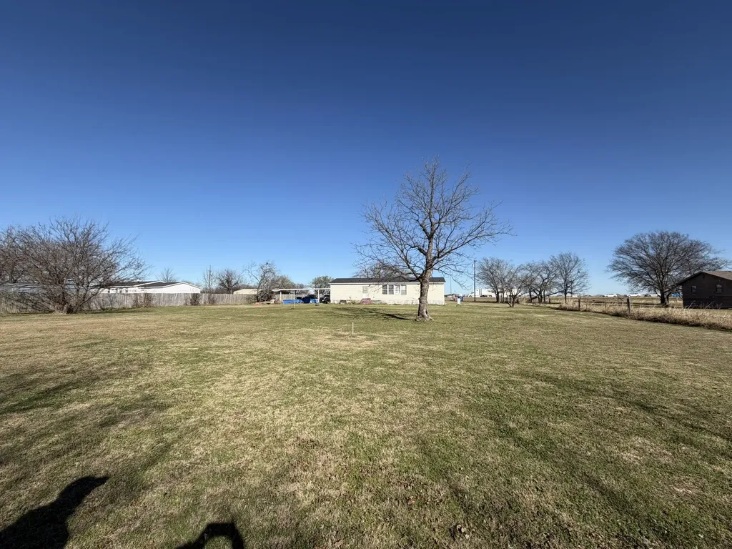 7311 S Interstate 45 Service Road Alma TX 75119