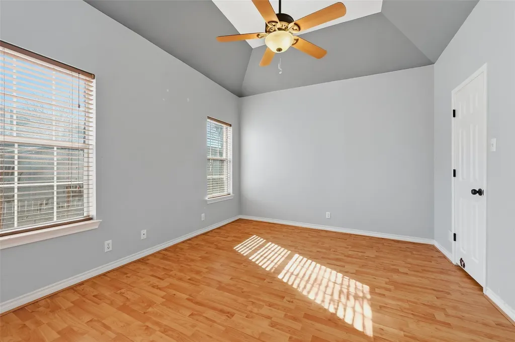 2210 Meadows Lane Sherman TX 75092