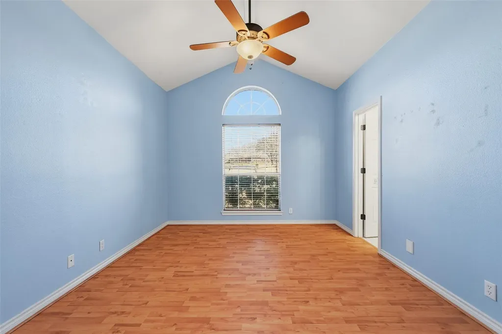2210 Meadows Lane Sherman TX 75092