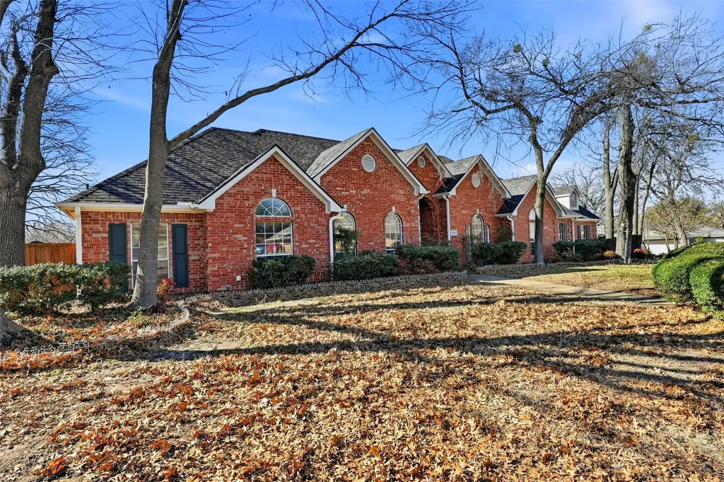 2210 Meadows Lane Sherman TX 75092