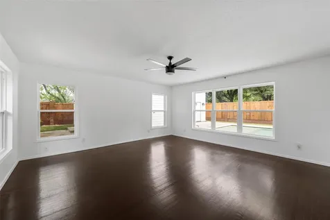 2625 Old Oaks Drive Waco TX 76710
