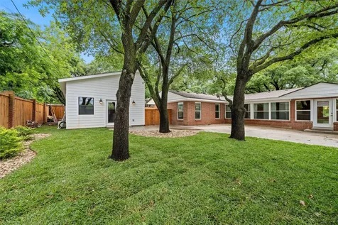 2625 Old Oaks Drive Waco TX 76710