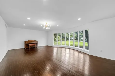 2625 Old Oaks Drive Waco TX 76710