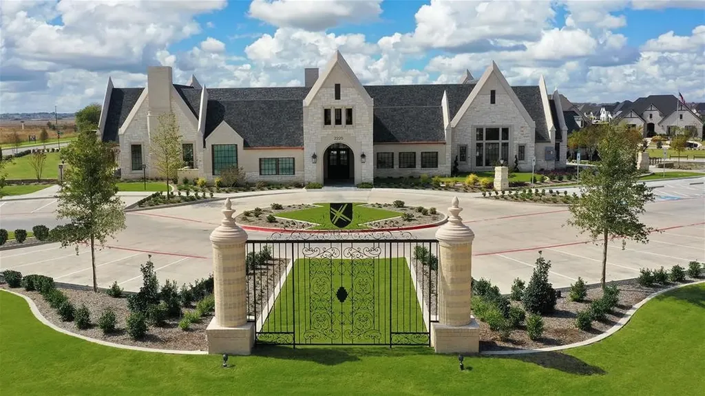 2817 Buckinghom Lane Celina TX 75009