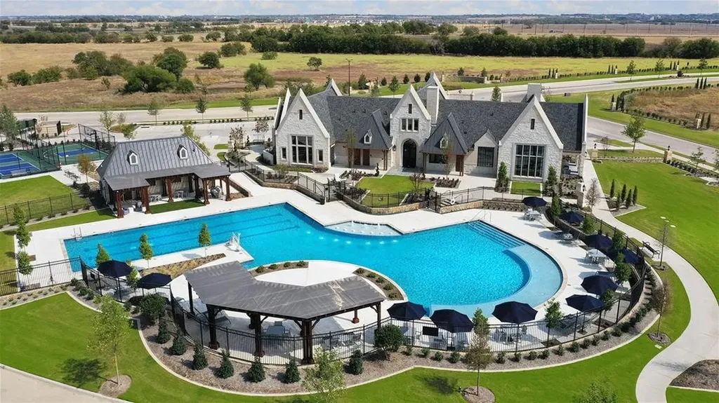 2817 Buckinghom Lane Celina TX 75009