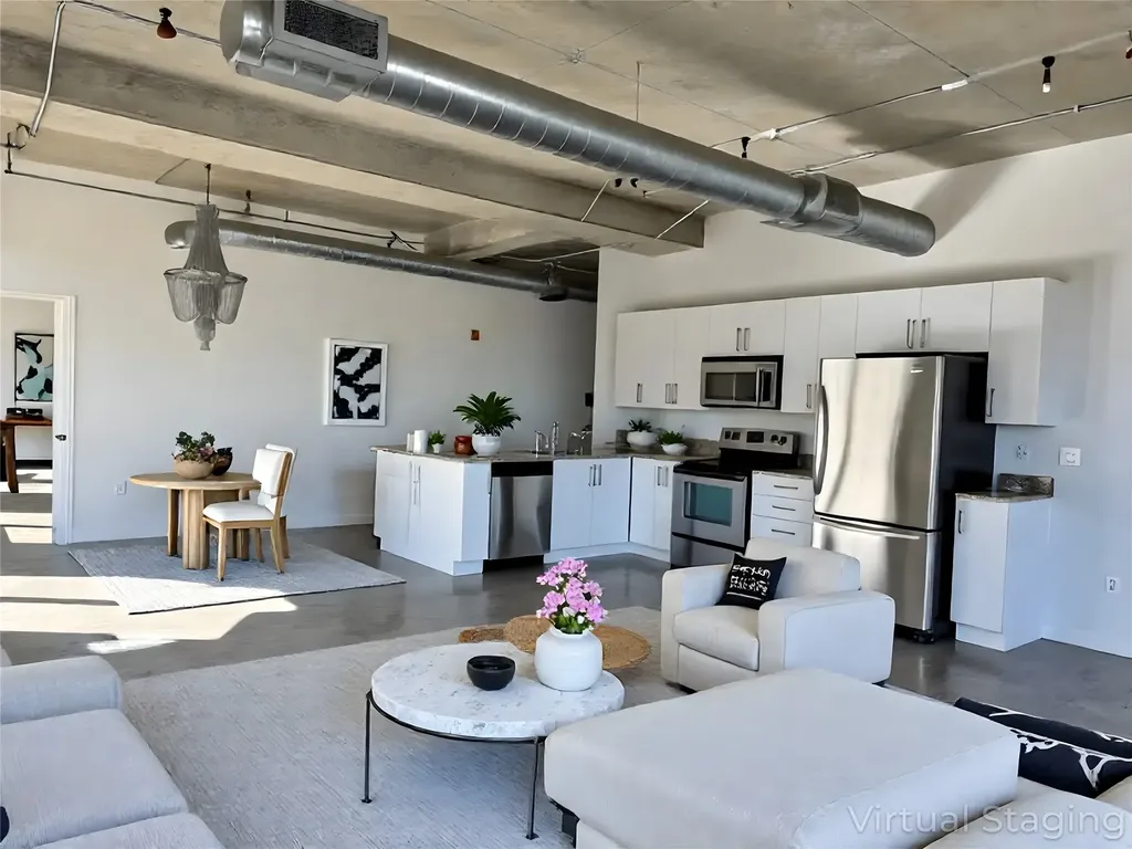 Dallas TX, 1001 Belleview Street, Unit 201
