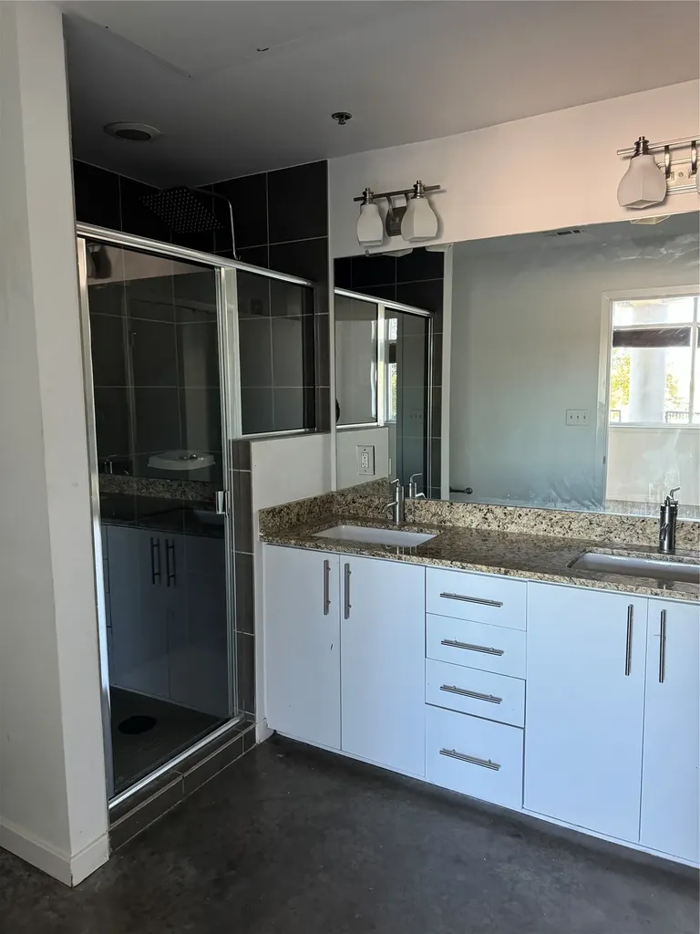 1001 Belleview Street Dallas TX 75215
