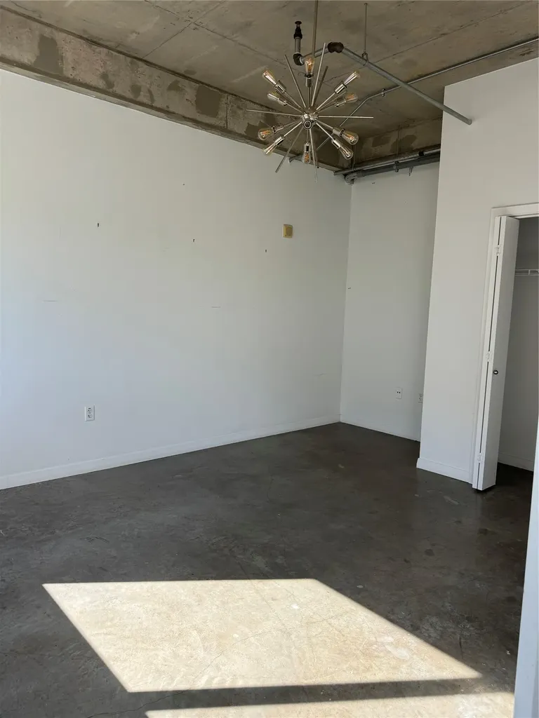 1001 Belleview Street Dallas TX 75215