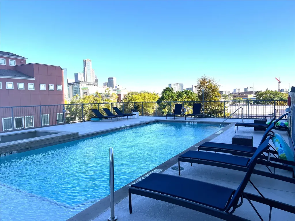 1001 Belleview Street Dallas TX 75215