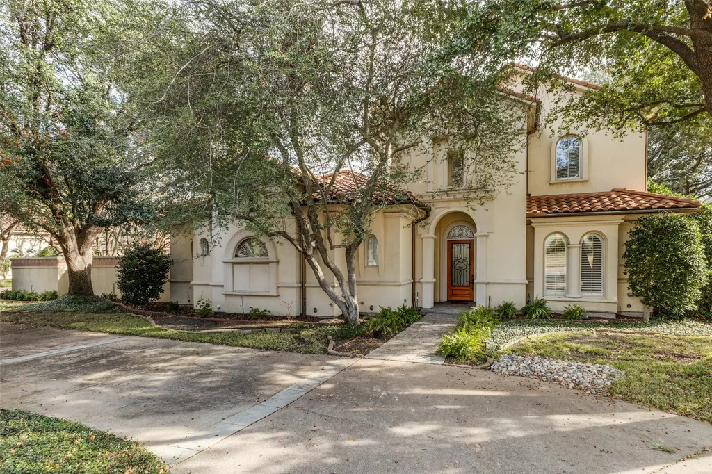 14828 Bellbrook Drive Addison TX 75254