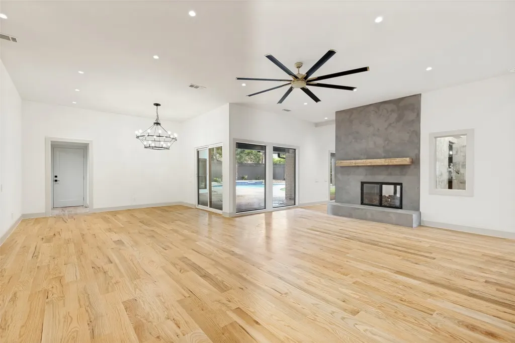 4039 Fawnhollow Drive Dallas TX 75244
