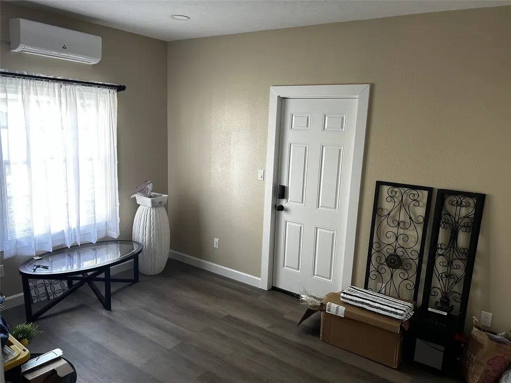 908 W Chestnut Street Denison TX 75020