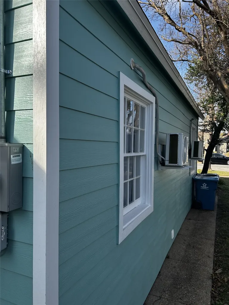 908 W Chestnut Street Denison TX 75020