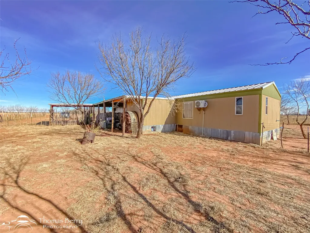 310 Fm 1085 Trent TX 79561