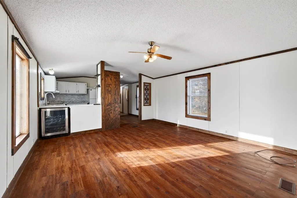 7154 E Fm 922 Valley View TX 76272