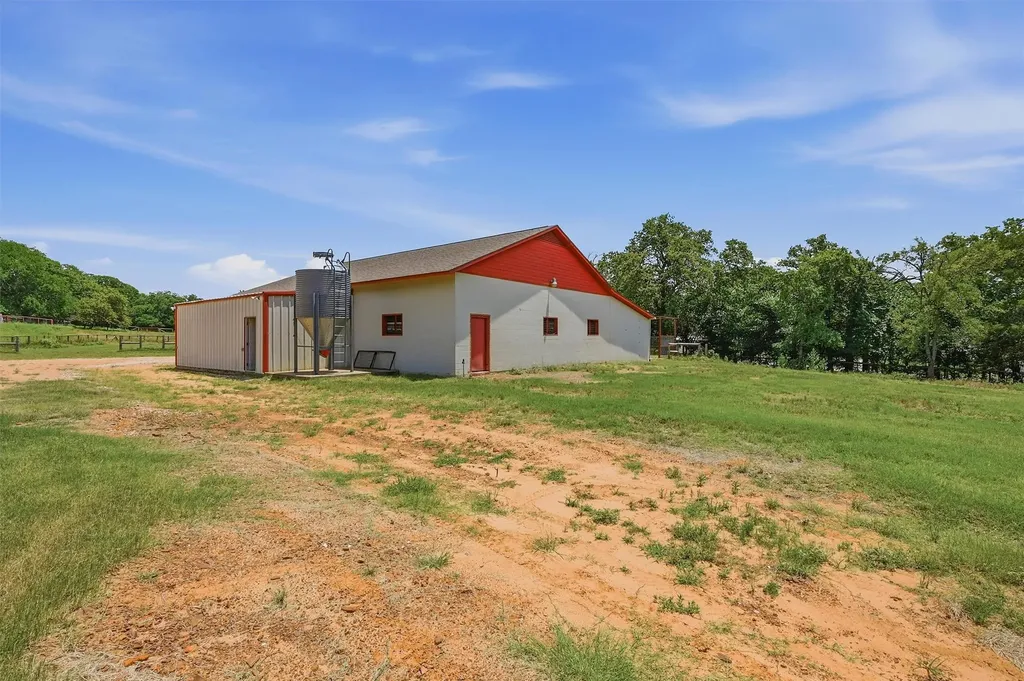 7154 E Fm 922 Valley View TX 76272