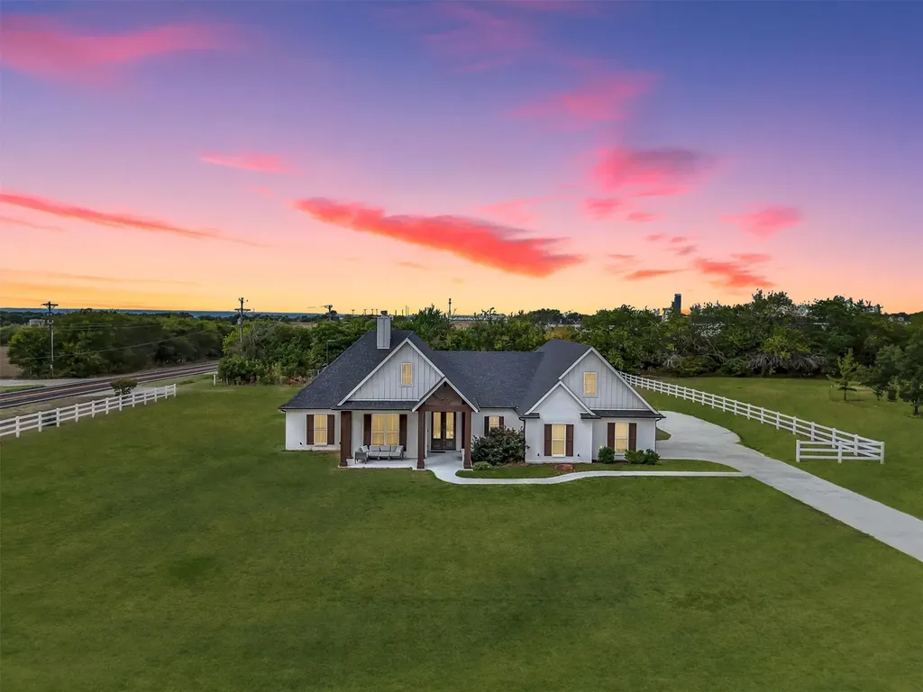 101 Sky Way New Fairview TX 76078