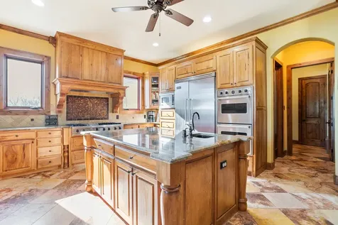 1561 Fm 934 Blum TX 76627