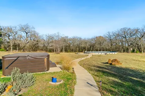 1561 Fm 934 Blum TX 76627