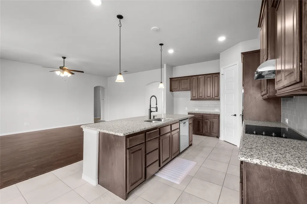 1441 Grassy Meadows Drive Burleson TX 76058