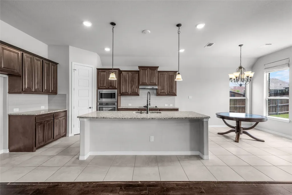 1441 Grassy Meadows Drive Burleson TX 76058