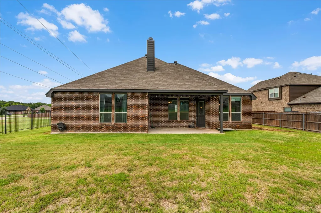 1441 Grassy Meadows Drive Burleson TX 76058
