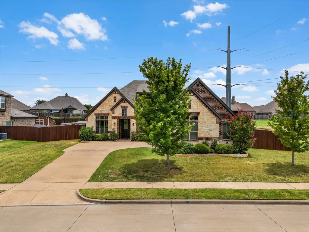 1441 Grassy Meadows Drive Burleson TX 76058