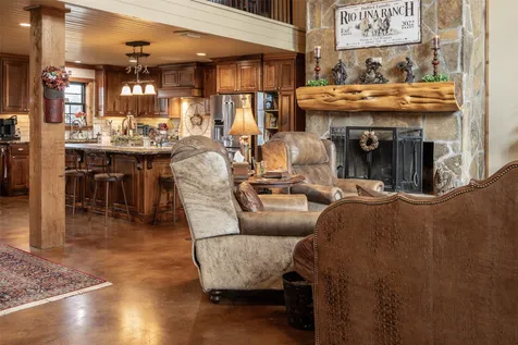 11398 County Road 4177 Laneville TX 75667