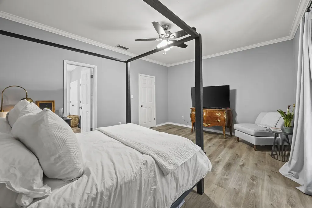 4143 Newton Avenue Dallas TX 75219