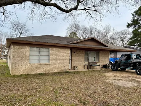 135 1st Street SE Detroit TX 75436