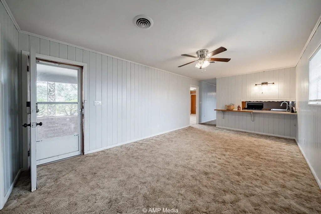 510 W Irving Street Munday TX 76371