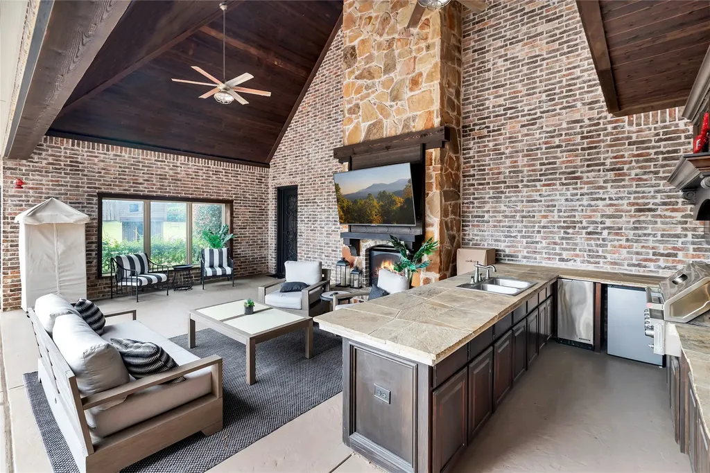 2601 Twelve Oaks Lane Celina TX 75078