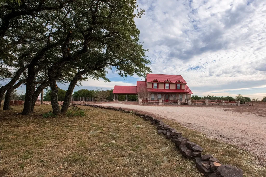 7435 County Road 265 Dublin TX 76446