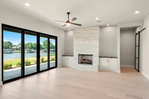 2565 Groves Court Tool TX 75143
