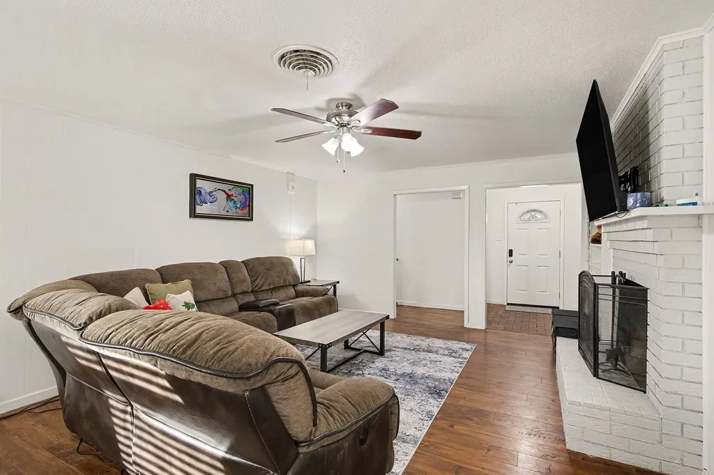 1603 Miller Court Pantego TX 76013