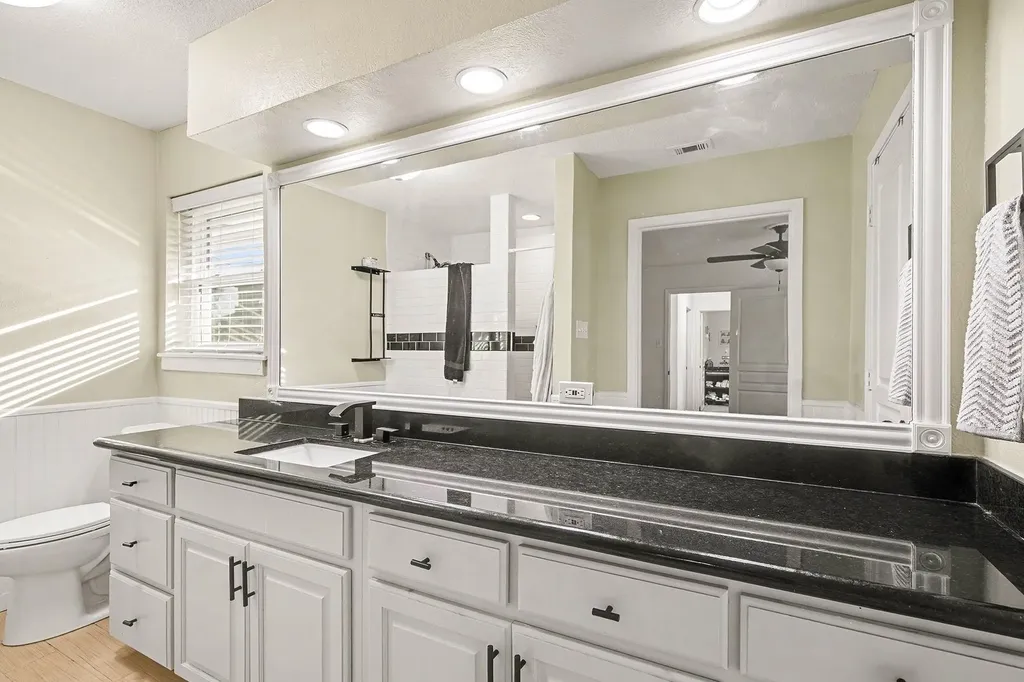 1603 Miller Court Pantego TX 76013