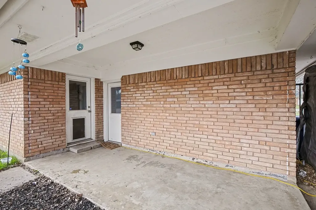 1603 Miller Court Pantego TX 76013