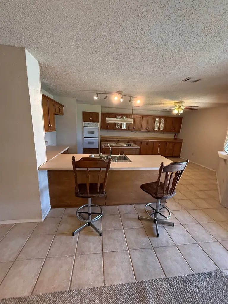1393 NE County Road 2120 Road NE Powell TX 75153