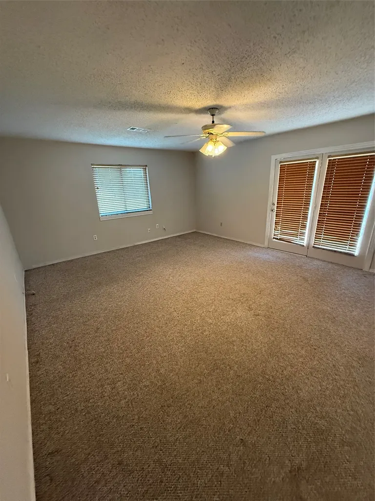 1393 NE County Road 2120 Road NE Powell TX 75153