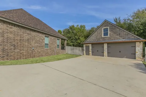 20 Independence Trail Waco TX 76708