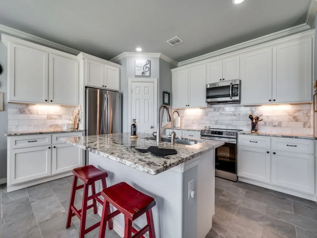 808 Mary Lee Lane Collinsville TX 76233